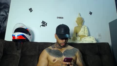 Snapshot of gianni_donato95 chatting on 09/26/25, 09:30 Dilan online show from 09/26/25, 09:30