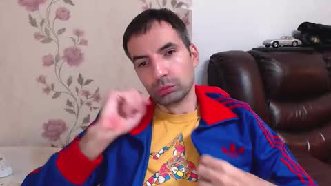 Gianni online show from 11/09/25, 06:06