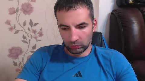 Snapshot of gianni_lion chatting on 07/08/26, 06:45 Gianni online show from 07/08/26, 06:45