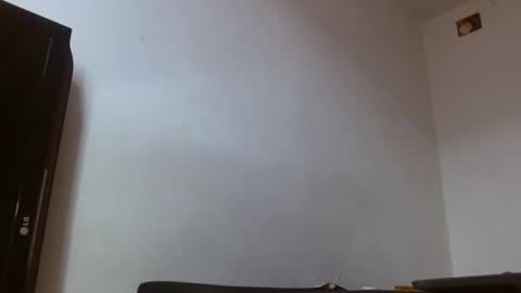 Snapshot of giant_feet chatting on 07/12/26, 12:40 BOSS online show from 07/12/26, 12:40