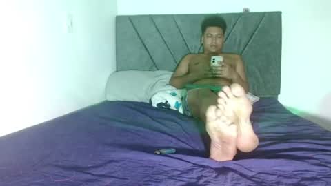 Snapshot of giant_feet chatting on 08/03/26, 01:26 BOSS online show from 08/03/26, 01:26