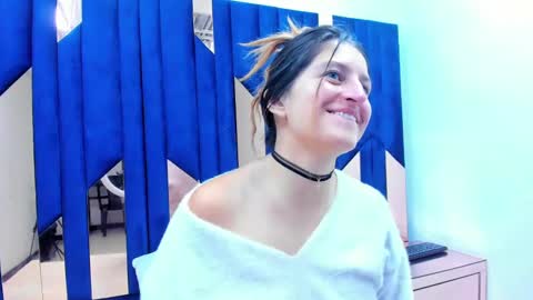 GiaRoussel online show from 01/04/25, 02:25