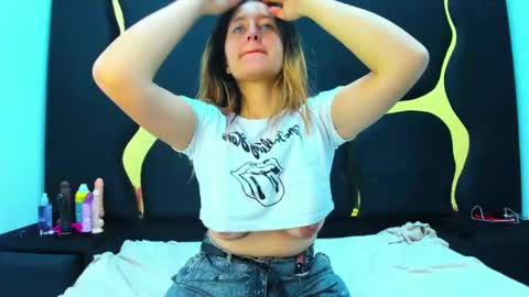 GiaRoussel online show from 02/02/25, 02:45