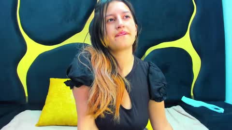 GiaRoussel online show from 03/08/25, 02:08