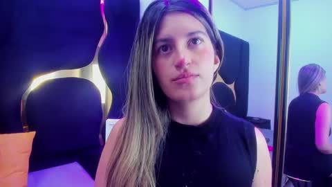 GiaRoussel online show from 09/16/25, 03:13