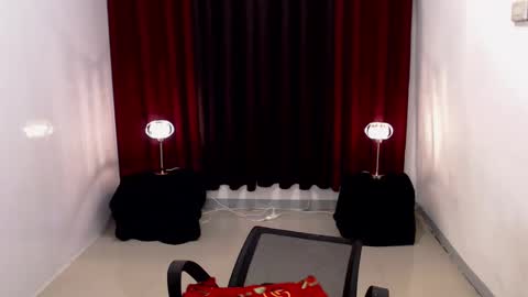 Snapshot of giaxxx01 chatting on 12/11/24, 10:14 Gia X online show from 12/11/24, 10:14