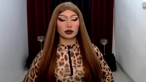 Snapshot of giaxxx01 chatting on 01/20/25, 04:43 Gia X online show from 01/20/25, 04:43