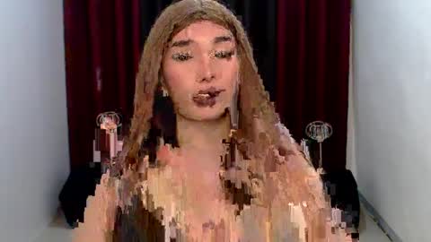 Snapshot of giaxxx01 chatting on 01/25/25, 06:34 Gia X online show from 01/25/25, 06:34