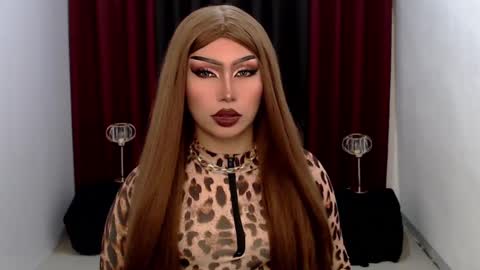 Snapshot of giaxxx01 chatting on 01/30/25, 07:07 Gia X online show from 01/30/25, 07:07