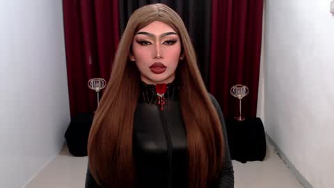 Snapshot of giaxxx01 chatting on 02/18/25, 05:09 Gia X online show from 02/18/25, 05:09