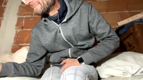 Snapshot of gicobest chatting on 01/23/25, 02:28 Corrado online show from 01/23/25, 02:28