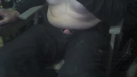 Snapshot of giftedbiker11 chatting on 11/10/25, 01:37 giftedbiker online show from 11/10/25, 01:37