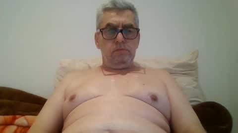 Snapshot of gigi1970 chatting on 12/15/24, 03:09 gigi1970 online show from 12/15/24, 03:09