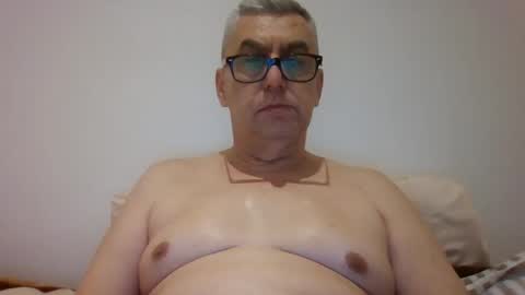 Snapshot of gigi1970 chatting on 12/25/24, 08:17 gigi1970 online show from 12/25/24, 08:17