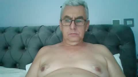 Snapshot of gigi1970 chatting on 09/14/25, 12:48 gigi1970 online show from 09/14/25, 12:48