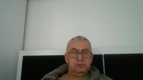 Snapshot of gigi1970 chatting on 10/19/25, 11:55 gigi1970 online show from 10/19/25, 11:55