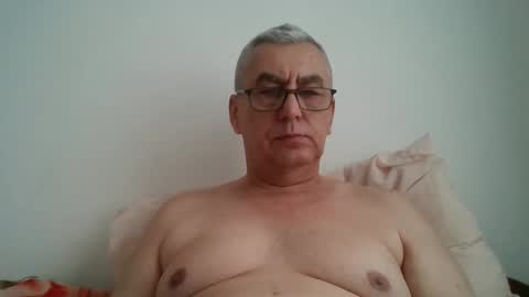 Snapshot of gigi1970 chatting on 03/22/26, 12:52 gigi1970 online show from 03/22/26, 12:52