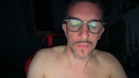 Gigi online show from 05/22/26, 01:35