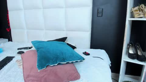 Snapshot of gigi_duran chatting on 03/27/26, 02:39 Gigi online show from 03/27/26, 02:39