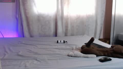 Snapshot of gigi_moss chatting on 04/15/26, 06:37 Gigi online show from 04/15/26, 06:37