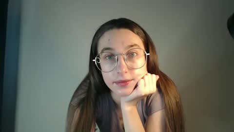 Snapshot of gigi_nix chatting on 12/11/24, 12:55 Gigi online show from 12/11/24, 12:55