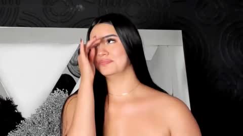 gigi wilden online show from 01/04/25, 05:26