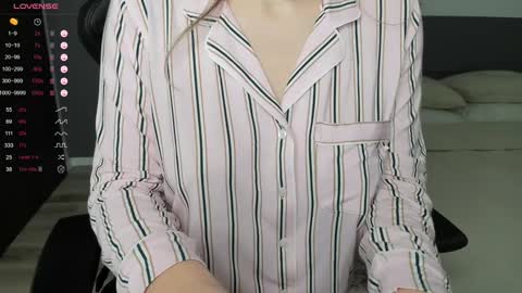 gigihadd online show from 12/31/24, 10:23