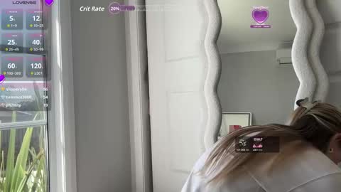 Gigi  online show from 10/03/25, 12:07