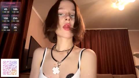 Snapshot of gigikray chatting on 11/12/25, 07:24 Molly online show from 11/12/25, 07:24