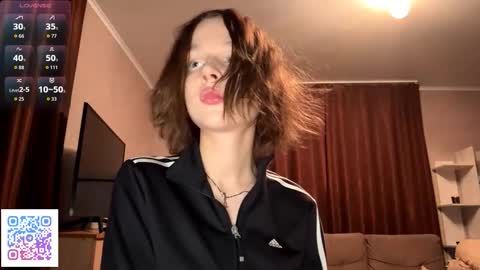 Snapshot of gigikray chatting on 12/05/25, 07:54 Molly online show from 12/05/25, 07:54