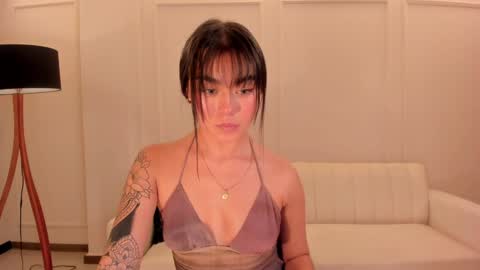 Snapshot of gigilee_ chatting on 01/08/25, 01:53 GIGI online show from 01/08/25, 01:53