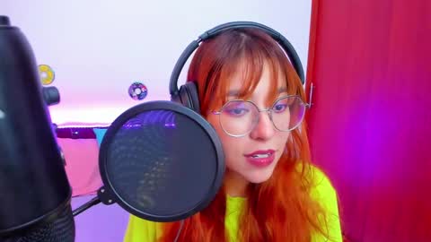 gigimooon online show from 09/13/25, 01:05