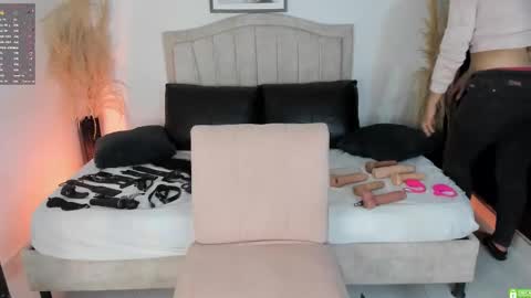 Snapshot of giiny_ chatting on 03/26/26, 01:55 pamela online show from 03/26/26, 01:55