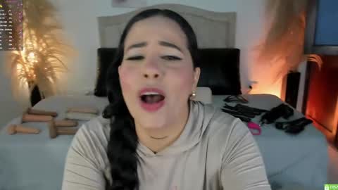 Snapshot of giiny_ chatting on 04/11/26, 02:27 pamela online show from 04/11/26, 02:27