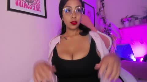 giisell online show from 04/29/26, 12:31