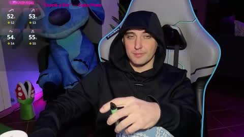 Snapshot of gil_gamesh2nd chatting on 11/12/25, 12:55 Mirko online show from 11/12/25, 12:55