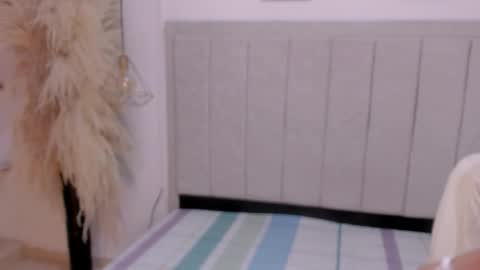 Snapshot of gimenalara chatting on 12/18/25, 06:36 Gimena online show from 12/18/25, 06:36