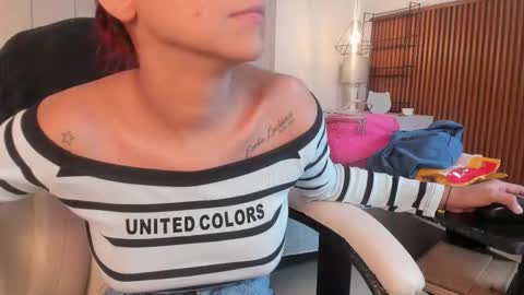 Snapshot of gimenalara chatting on 02/13/26, 11:39 Gimena online show from 02/13/26, 11:39