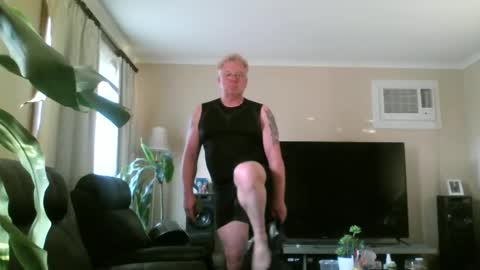 gimmmieoooo online show from 01/16/25, 09:05