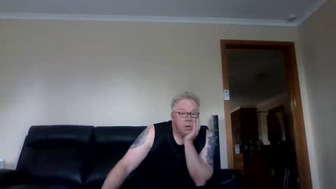 Snapshot of gimmmieoooo chatting on 09/14/25, 03:16 gimmmieoooo online show from 09/14/25, 03:16