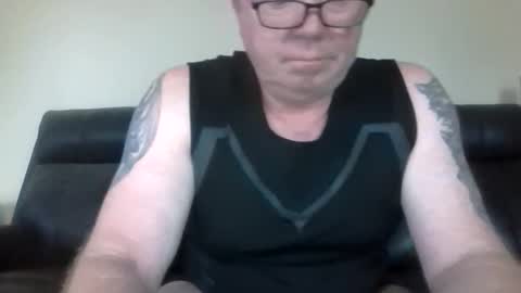 gimmmieoooo online show from 04/06/26, 01:03