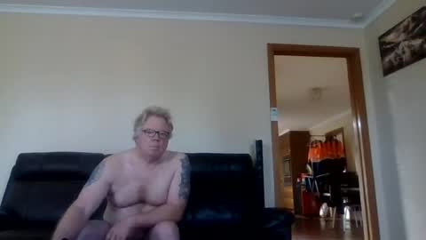 gimmmieoooo online show from 07/18/26, 11:41