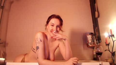 Snapshot of gin_and_juice_ chatting on 02/15/25, 11:06 Suki online show from 02/15/25, 11:06