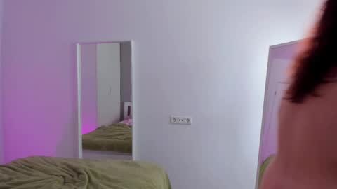 Gin online show from 02/21/25, 12:50