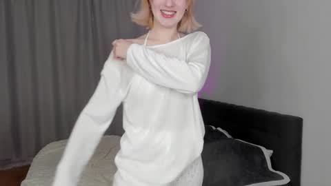 Gin online show from 09/26/25, 06:17