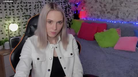 Snapshot of gina_lovelyy chatting on 05/29/26, 12:52 Gina online show from 05/29/26, 12:52