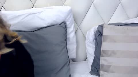 Gina online show from 12/24/24, 05:05