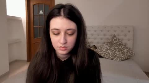 Kate online show from 03/03/25, 10:28