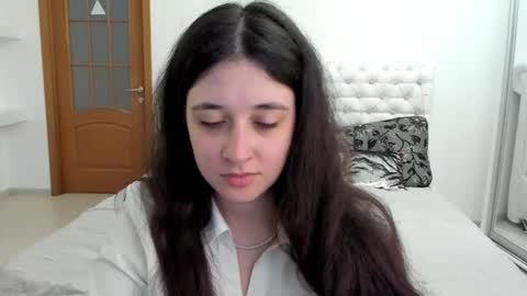 Kate online show from 09/29/25, 10:31