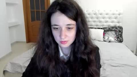 Kate online show from 10/12/25, 09:08